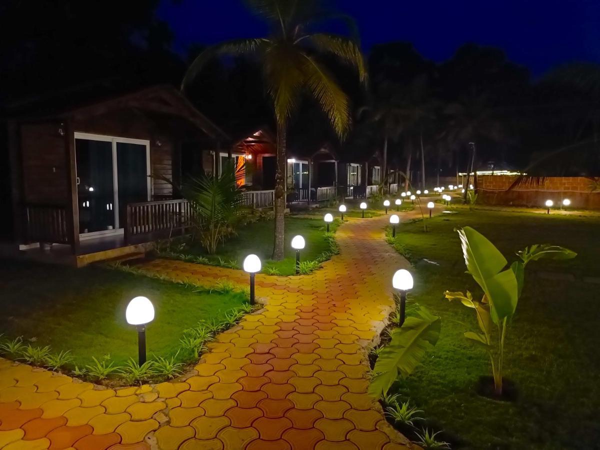 Coco Teros Resort Mandrem Dış mekan fotoğraf