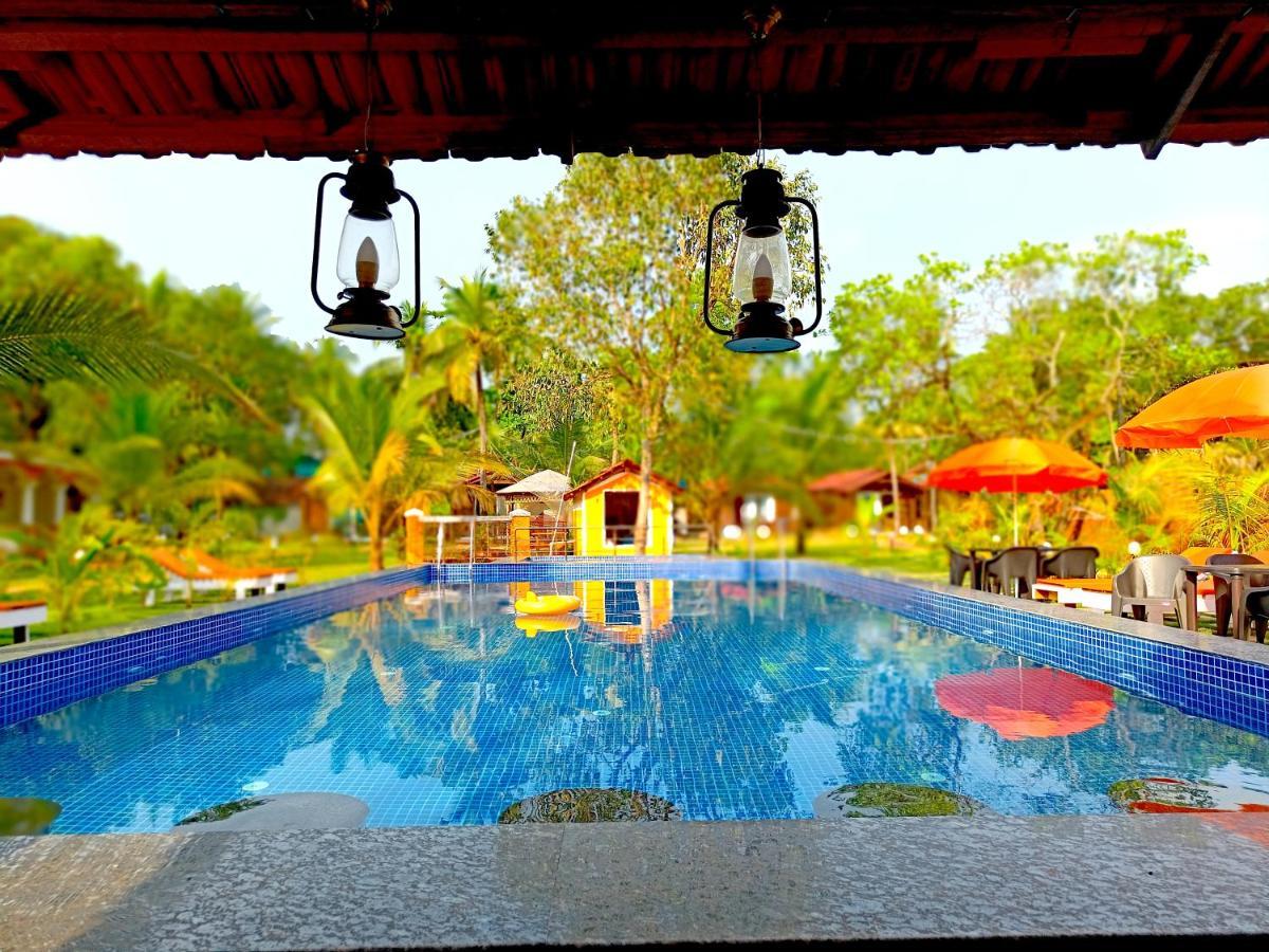 Coco Teros Resort Mandrem Dış mekan fotoğraf