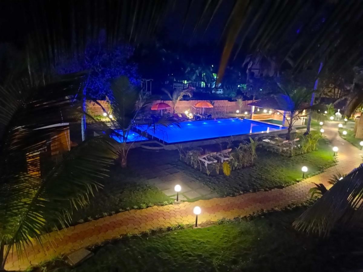 Coco Teros Resort Mandrem Dış mekan fotoğraf