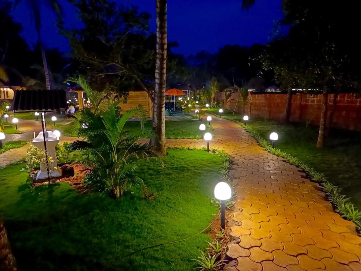 Coco Teros Resort Mandrem Dış mekan fotoğraf