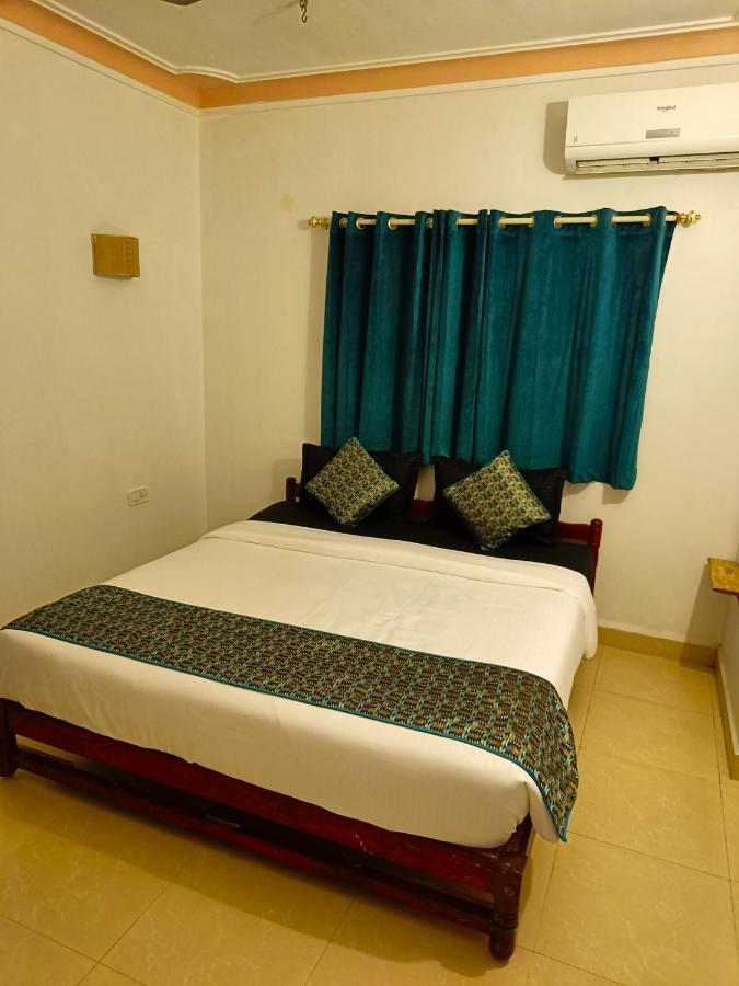 Coco Teros Resort Mandrem Dış mekan fotoğraf